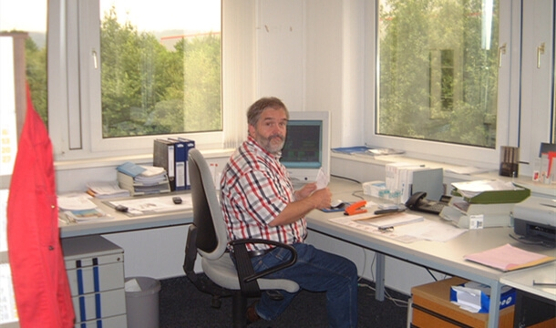 জেনিথে মিঃ হারটিগ শেল্ডের পাঁচ দশকের অবদানের জন্য ধন্যবাদ