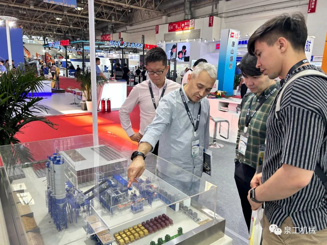 BICES 2023丨绿色装备，智造未来！365博彩网站股份闪耀北京工程机械展