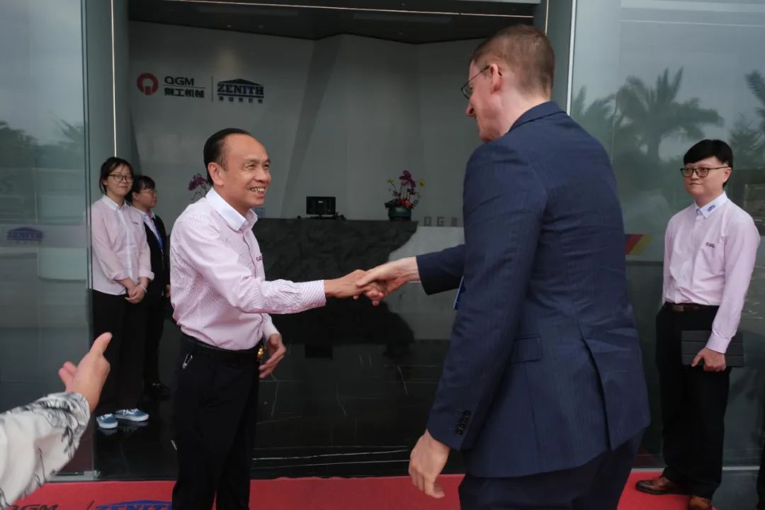 德国驻广州总领事鲁彦莅临365博彩官网参观考察