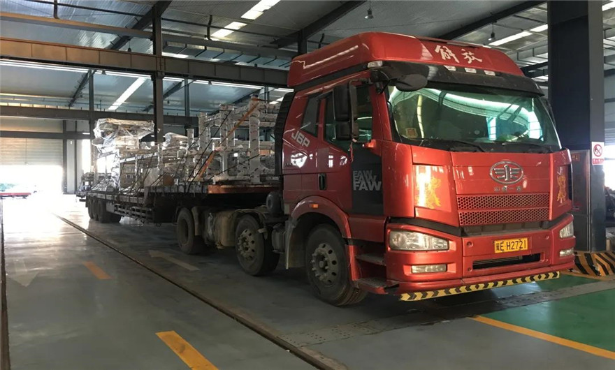 项目发货|365博彩官网股份两套QT10全自动砌块成型机生产线于河北已经进入安装调试阶段