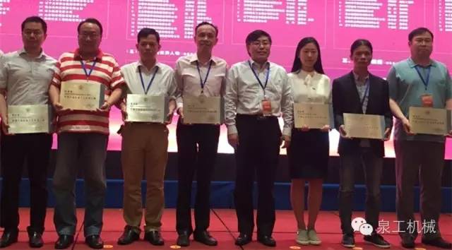 365博彩网站股份获“国字号”殊荣 董事长荣膺十大创新人物