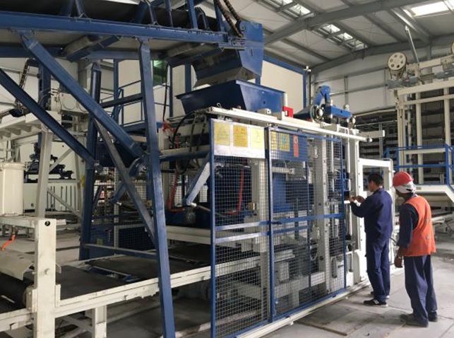 闪耀一带一路！巴林王国老客户再购365博彩网站砖机全线！