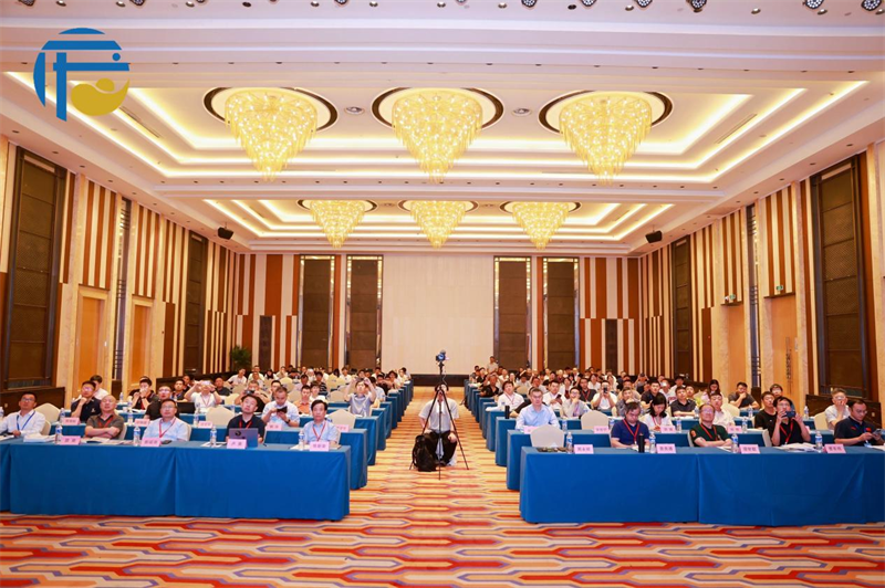 Zero Zabor Hiria elkarrekin eraikitzen: Quangong Shareholding-ek adreilugintza adimendunaren teknologia berdea ekartzen du industriaren goi bilerara