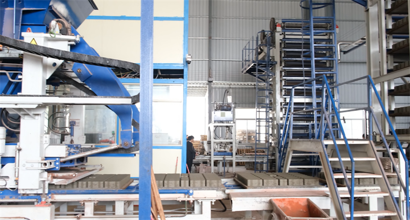 ایک مشین ، ایک سے زیادہ اینٹوں ، توانائی کی بچت اور کاربن میں کمی ، کیو جی ایم زینتھ 15 ماڈل گرین بلڈنگ میٹریلز کا 