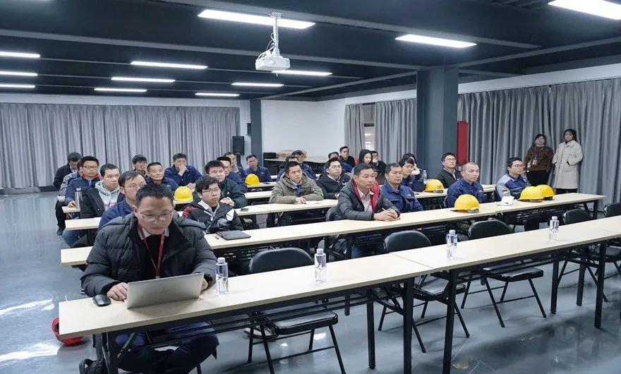 打造学习型团队 促进专业化成长|365博彩官网电机产品及选型培训会议在台商基地隆重召开