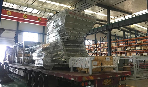 项目发货|365博彩官网ZN1500C型全自动砌块成型机生产线发货甘肃·酒泉，助力一带一路建设！